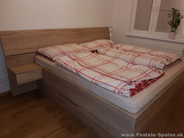 Tomáš a Janka Husárikovci, Papradno