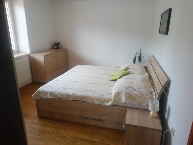 Agáta Ž., Vígľaš