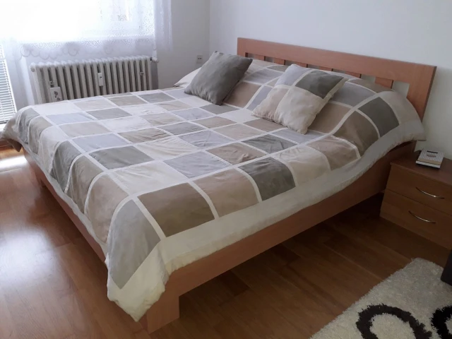 Adriana L., Dubnica nad Váhom
