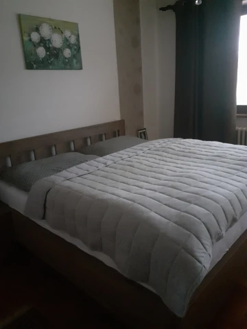 Ela B., Štitáre